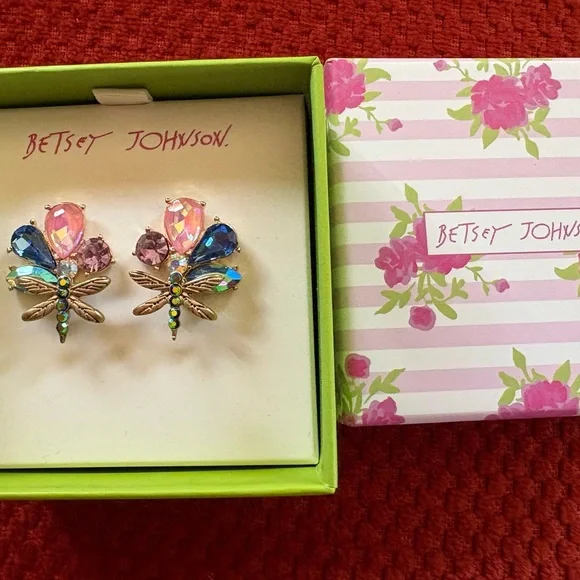 Betsey Johnson Dragonfly Earrings NIB - Picture 2 of 4